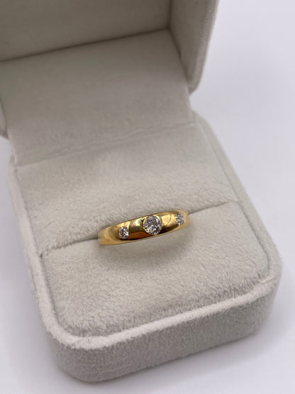 Antique 18ct gold diamond gypsy ring