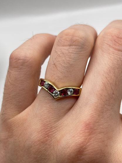 18ct gold ruby and diamond ring