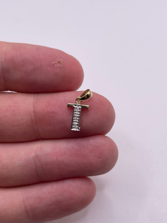 9ct gold diamond initial T charm