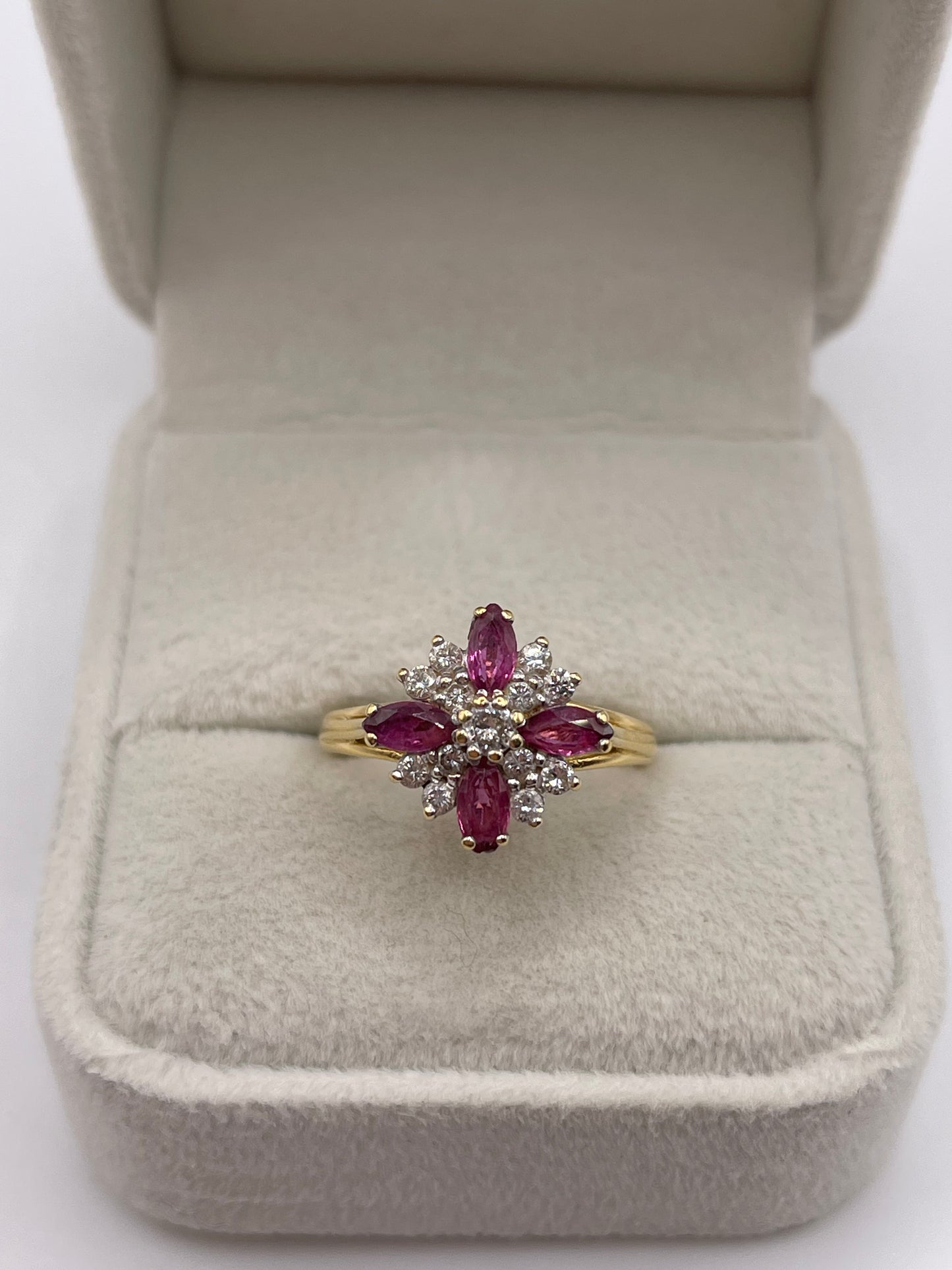 18ct gold ruby and diamond ring
