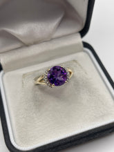 Load image into Gallery viewer, 9ct gold amethyst and zircon ring
