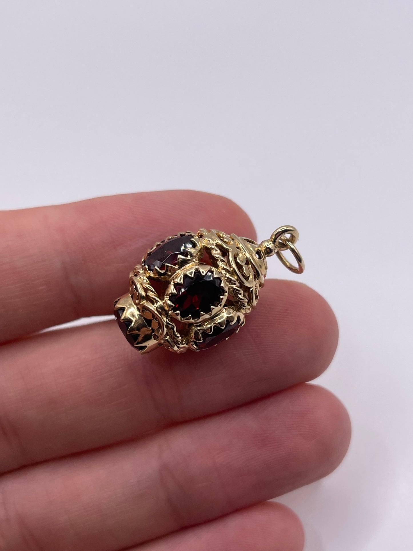 9ct gold garnet lantern pendant