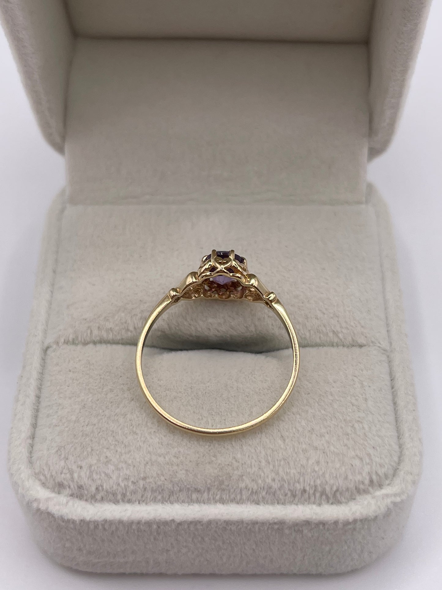 9ct gold amethyst ring