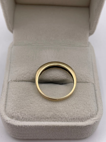 9ct gold sapphire and diamond ring
