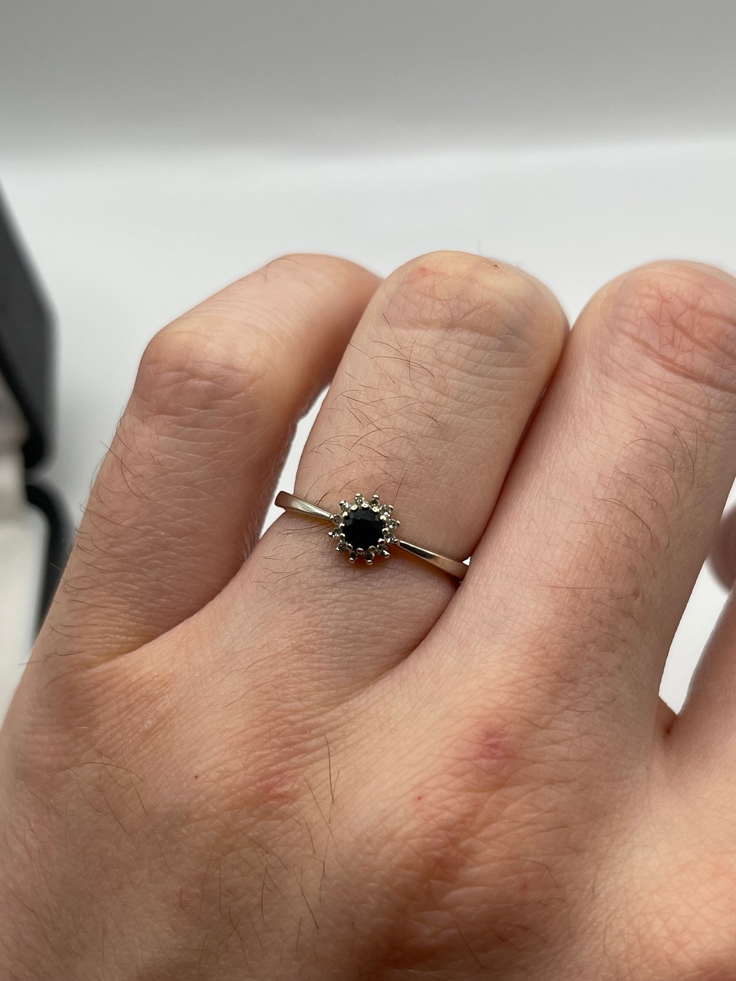 9ct white gold sapphire and diamond ring