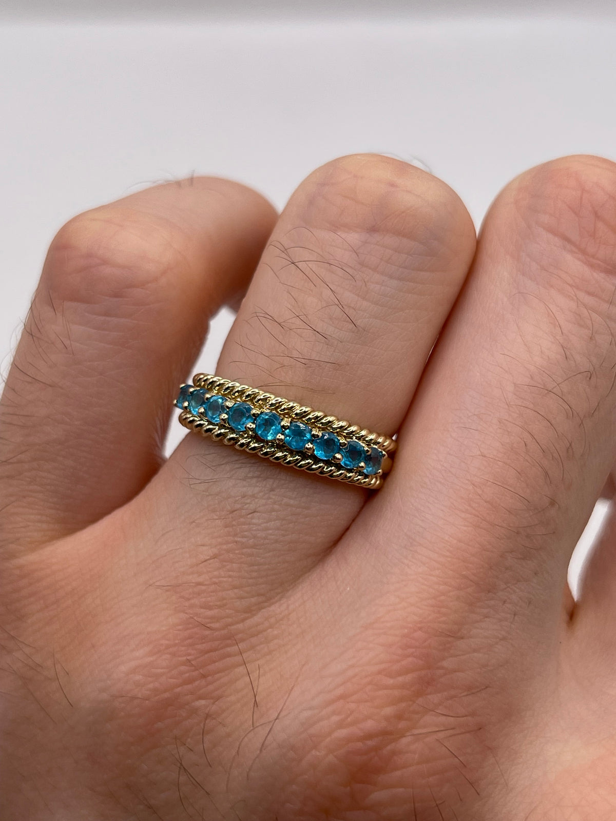 9ct gold blue apatite ring