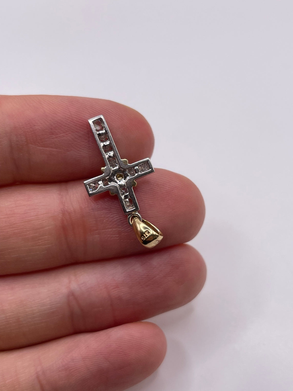 9ct gold diamond cross pendant