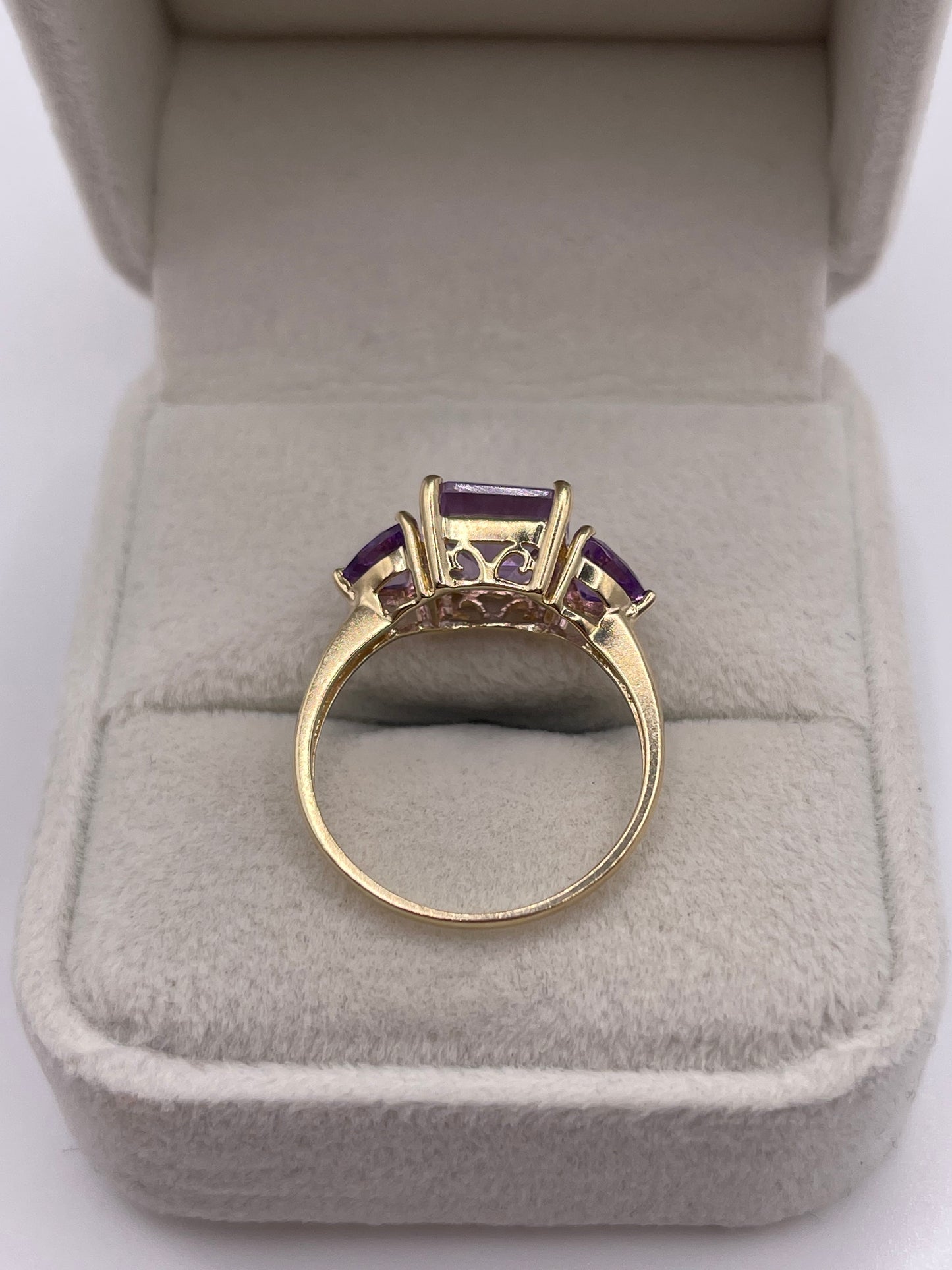 9ct gold amethyst ring