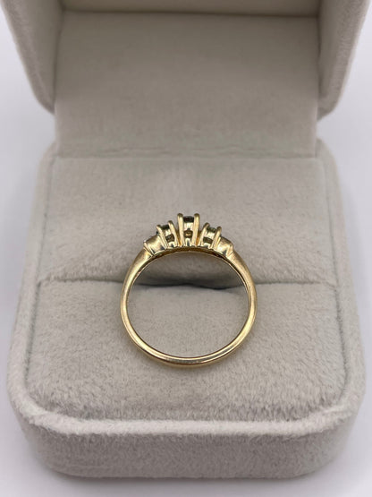 9ct gold quartz and diamond ring
