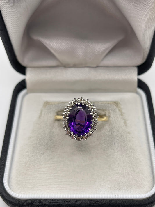 18ct gold amethyst and diamond ring