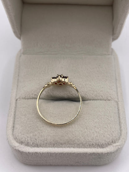 9ct gold garnet cluster ring