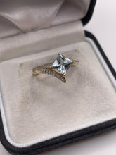 Load image into Gallery viewer, 9ct gold aquamarine and zircon ring
