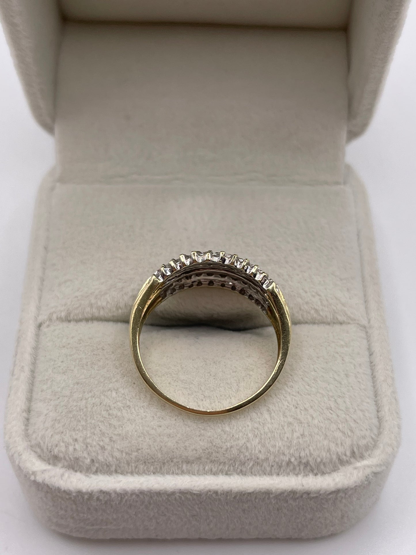 9ct gold diamond cluster ring