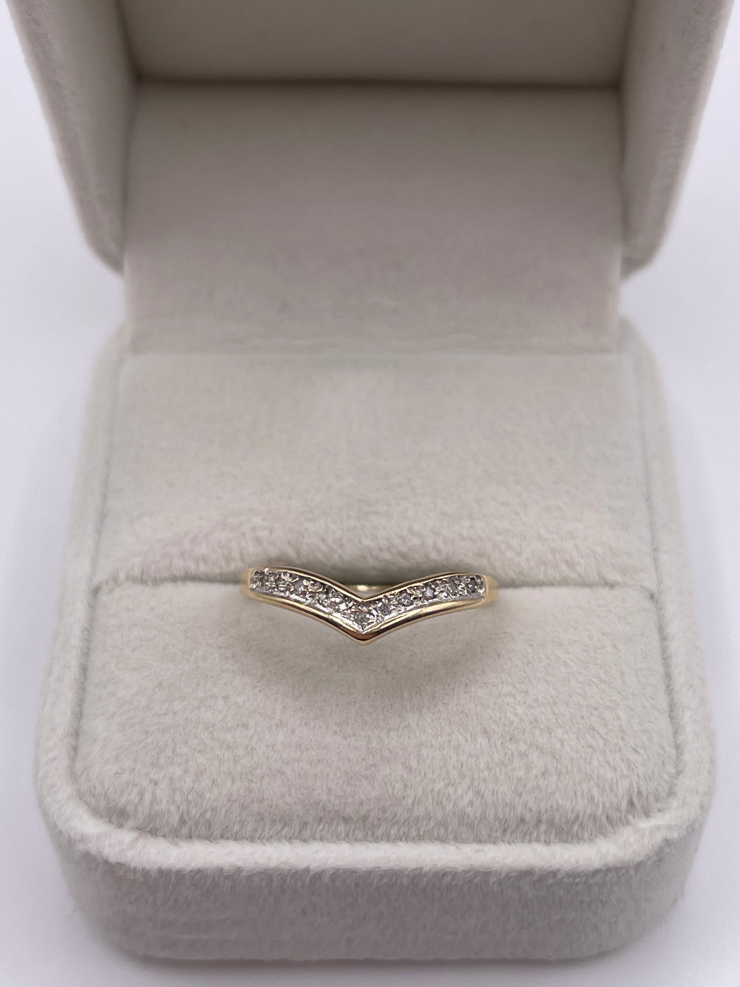 9ct gold diamond wishbone ring