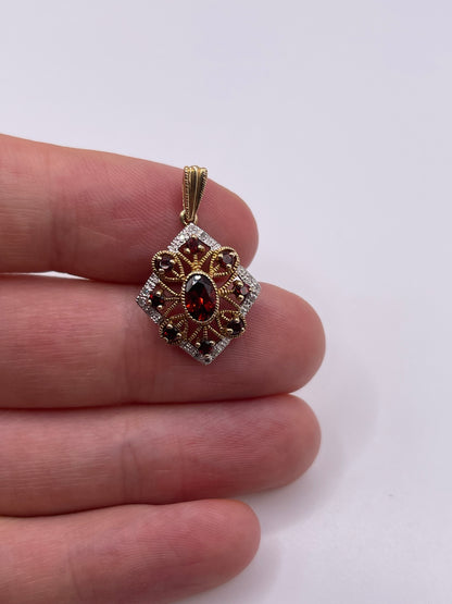9ct gold garnet and diamond pendant