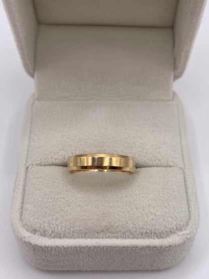 9ct gold band