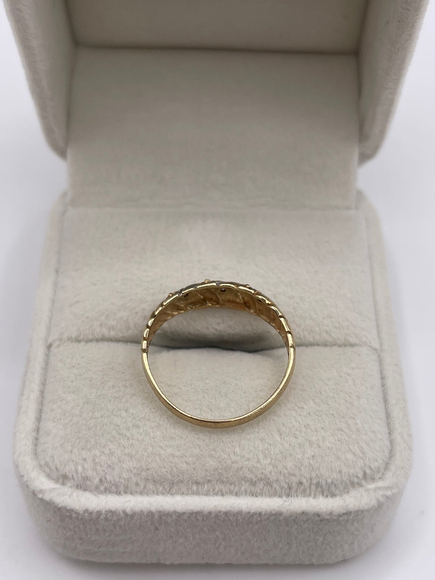 9ct gold diamond croissant ring