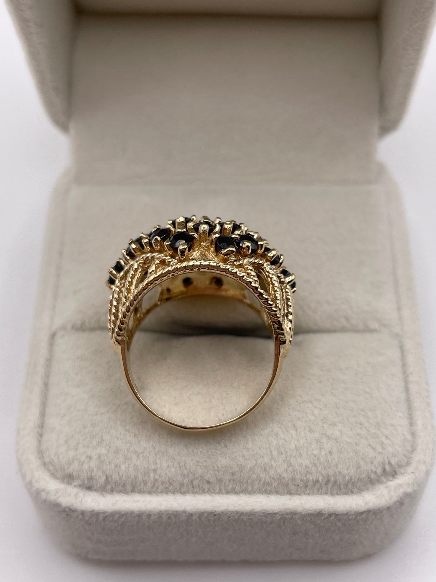 9ct gold sapphire cluster ring