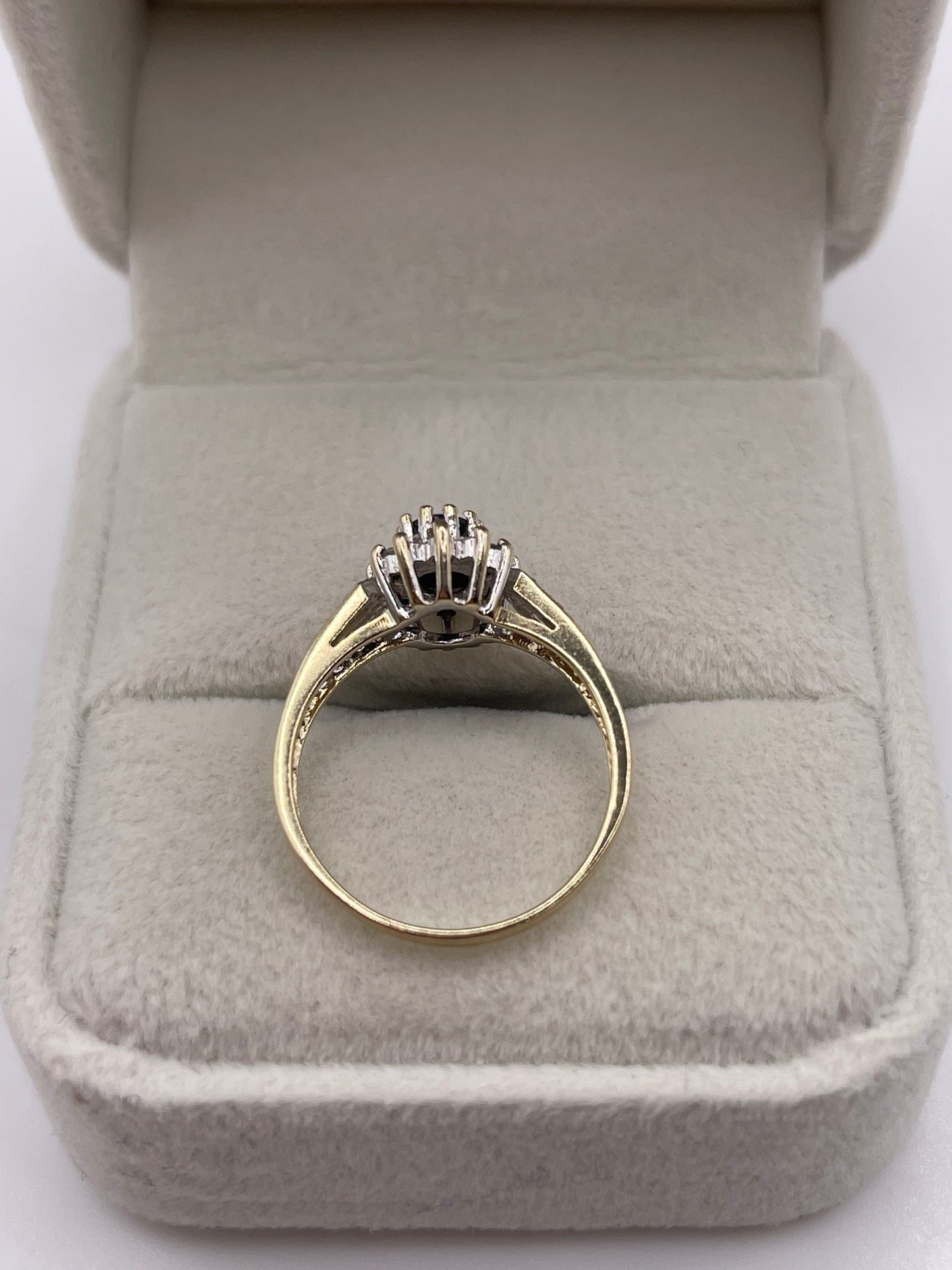 9ct gold sapphire and diamond ring