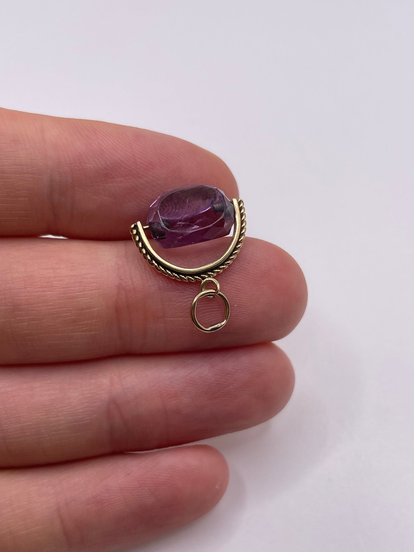 9ct gold amethyst spinning fob pendant