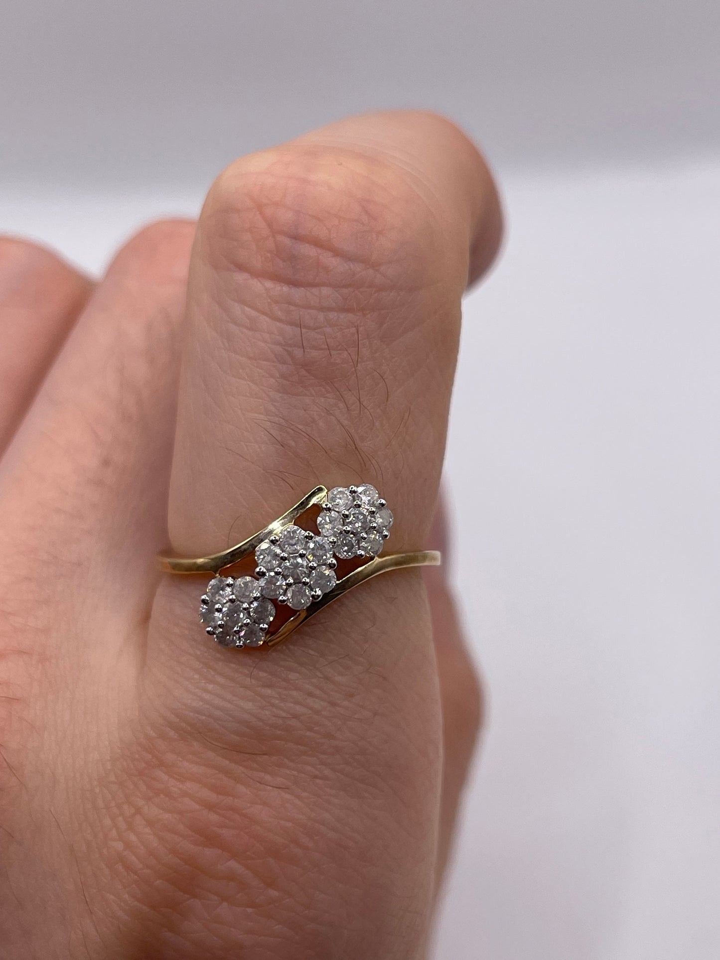 9ct gold diamond cluster ring