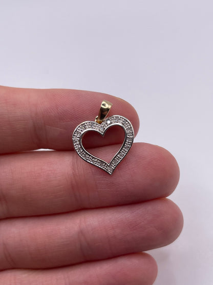 9ct gold diamond heart pendant