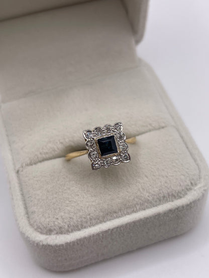 18ct gold sapphire and diamond ring