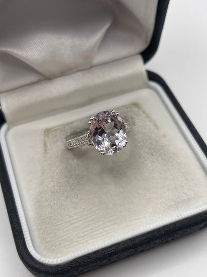 9ct white gold kunzite and diamond ring