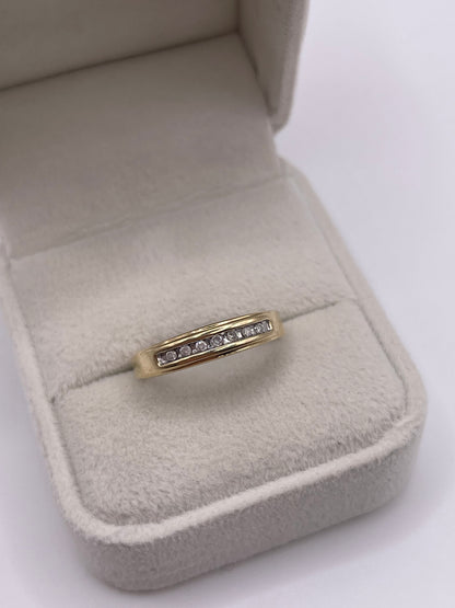 9ct gold diamond ring