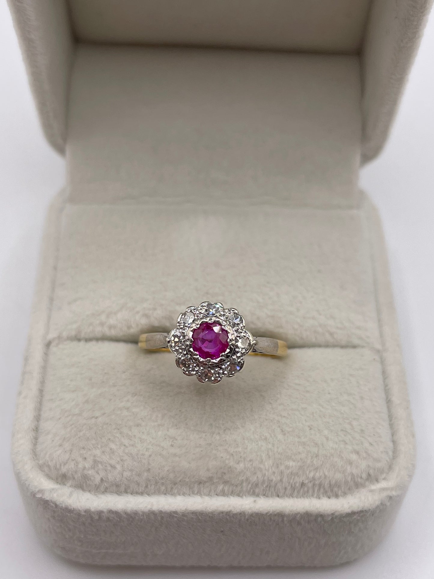 18ct gold platinum ruby and diamond ring