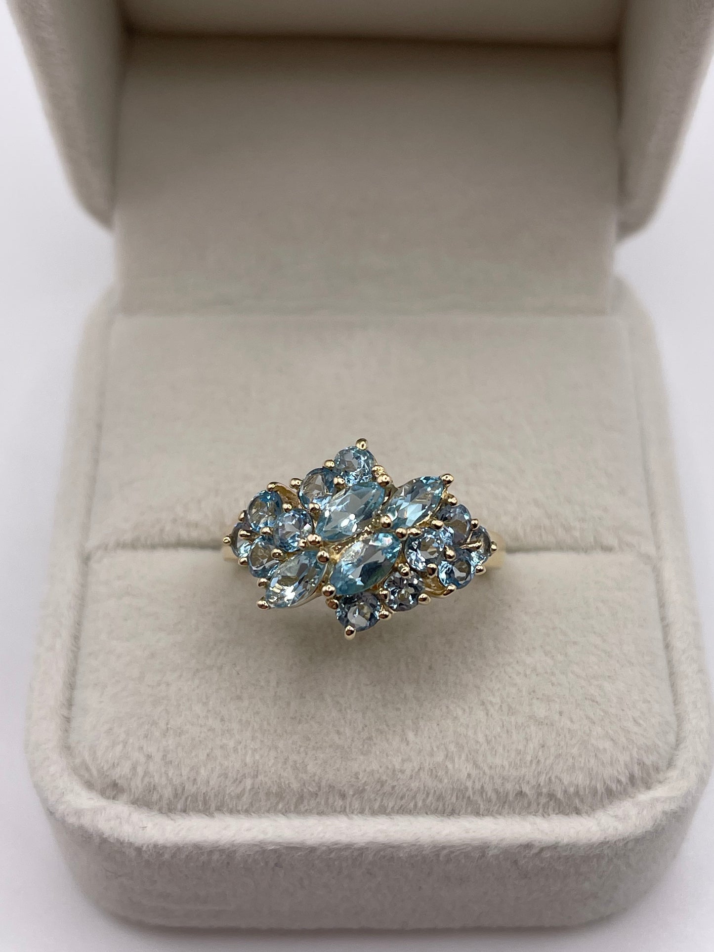 9ct gold blue topaz cluster ring