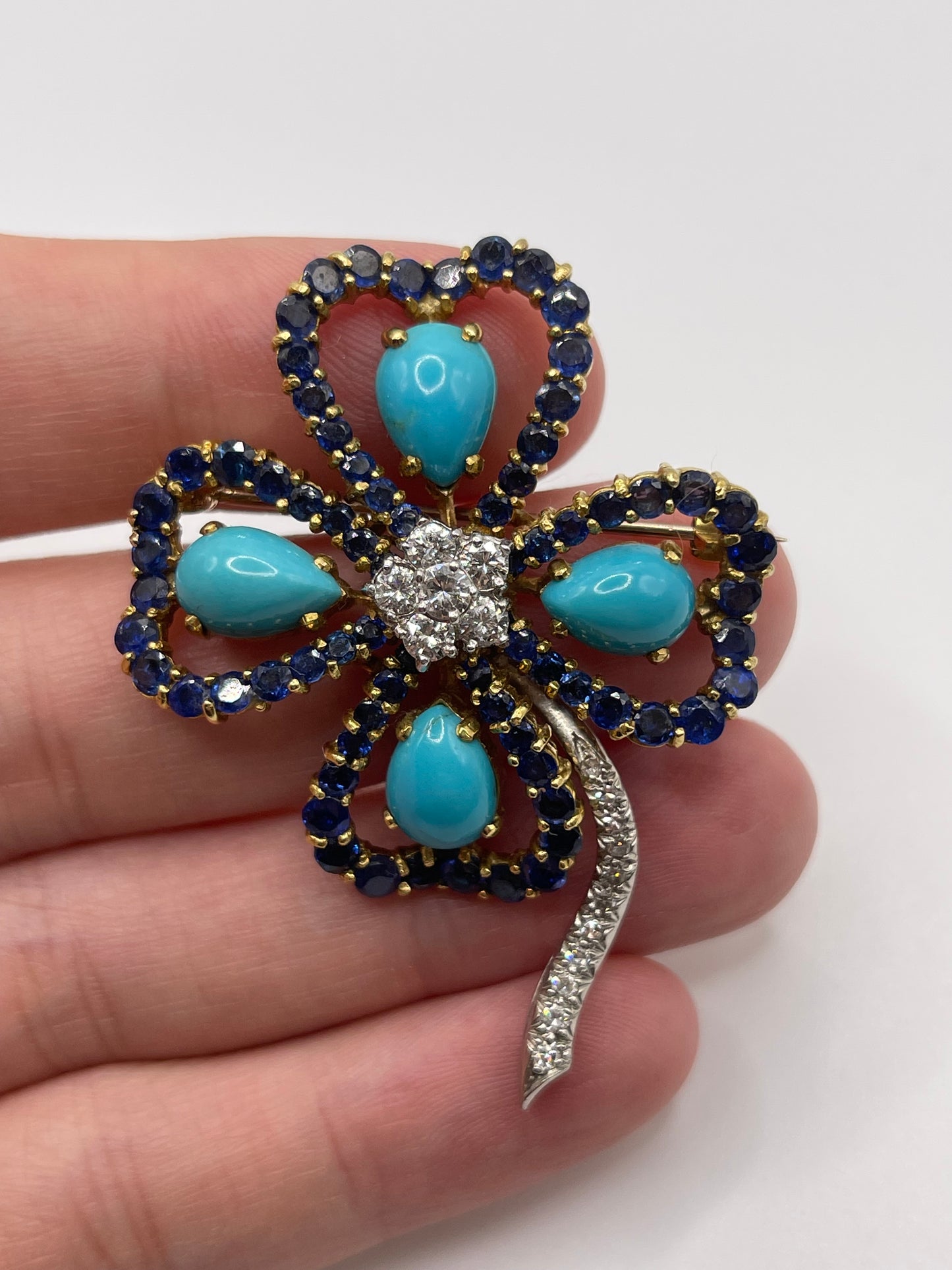 18ct gold turquoise, sapphire and diamond clover brooch
