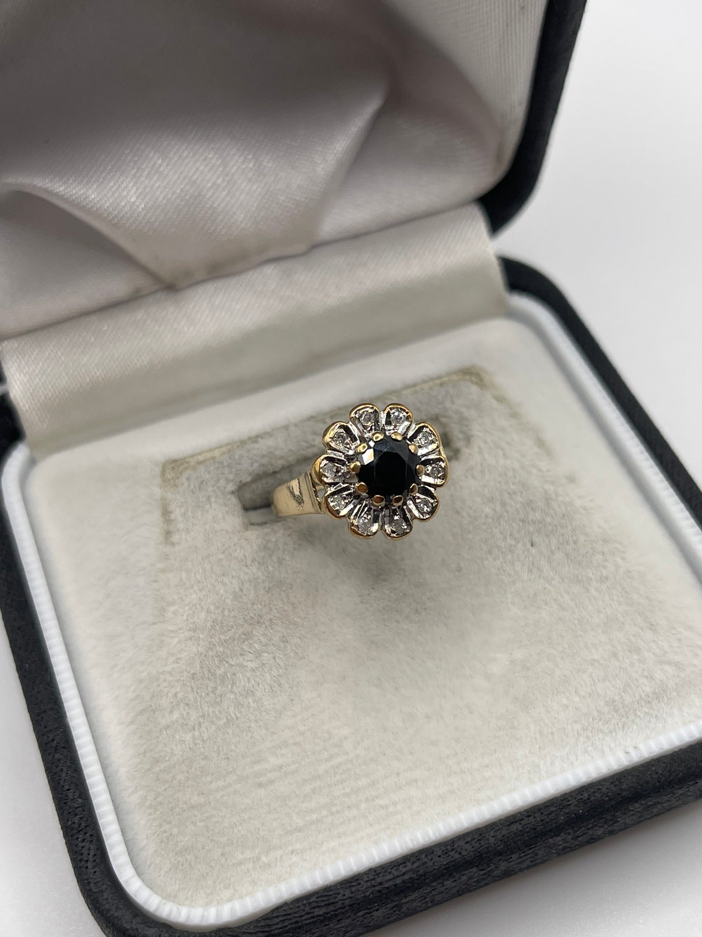 9ct gold sapphire and diamond ring