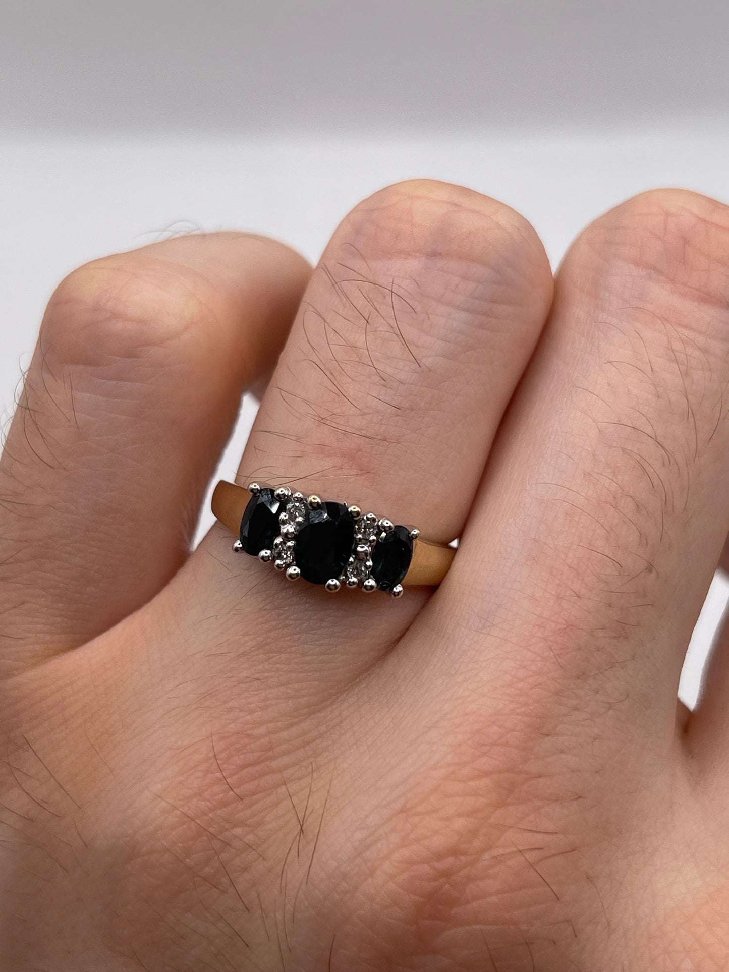9ct gold sapphire and diamond ring