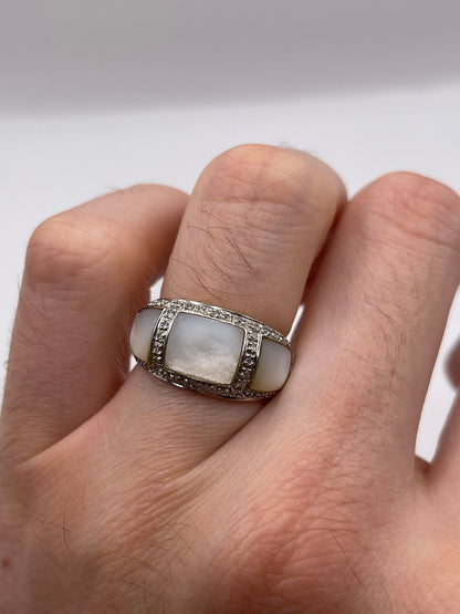 9ct gold mother of pearl and diamond ring