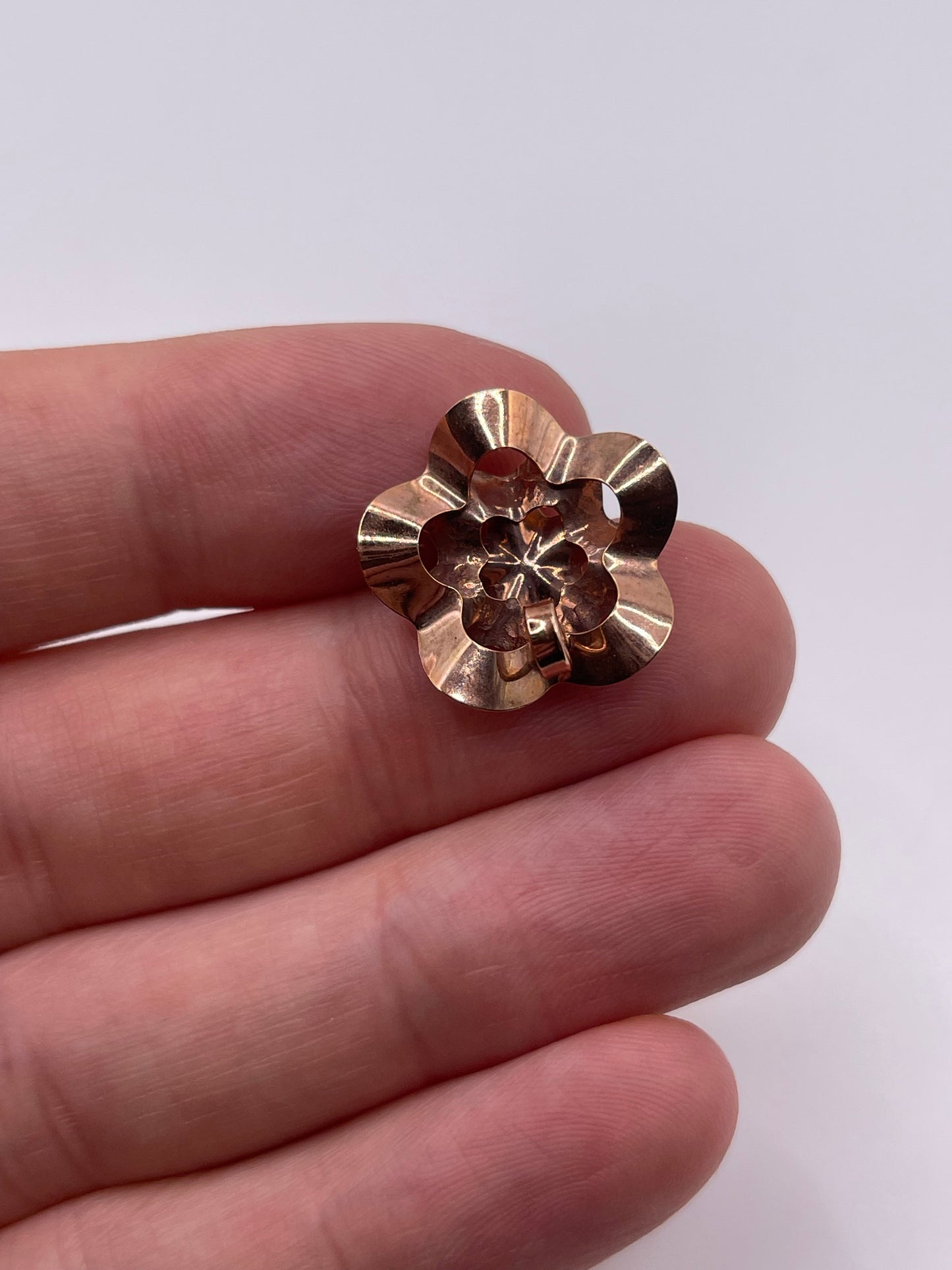 9ct rose gold pendant