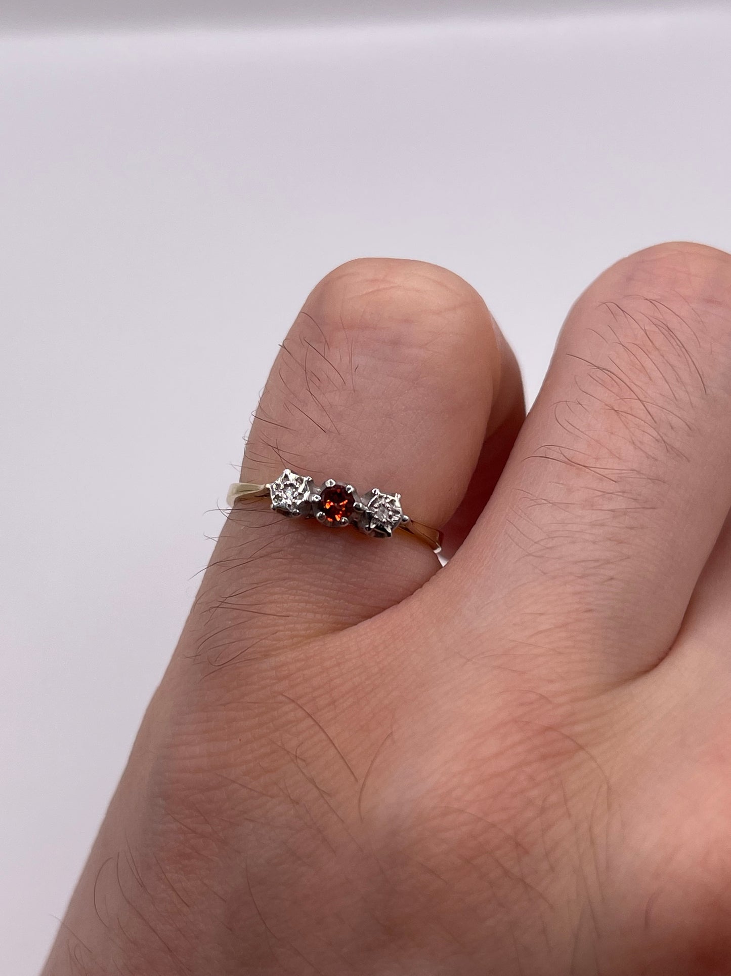 9ct gold garnet and diamond ring