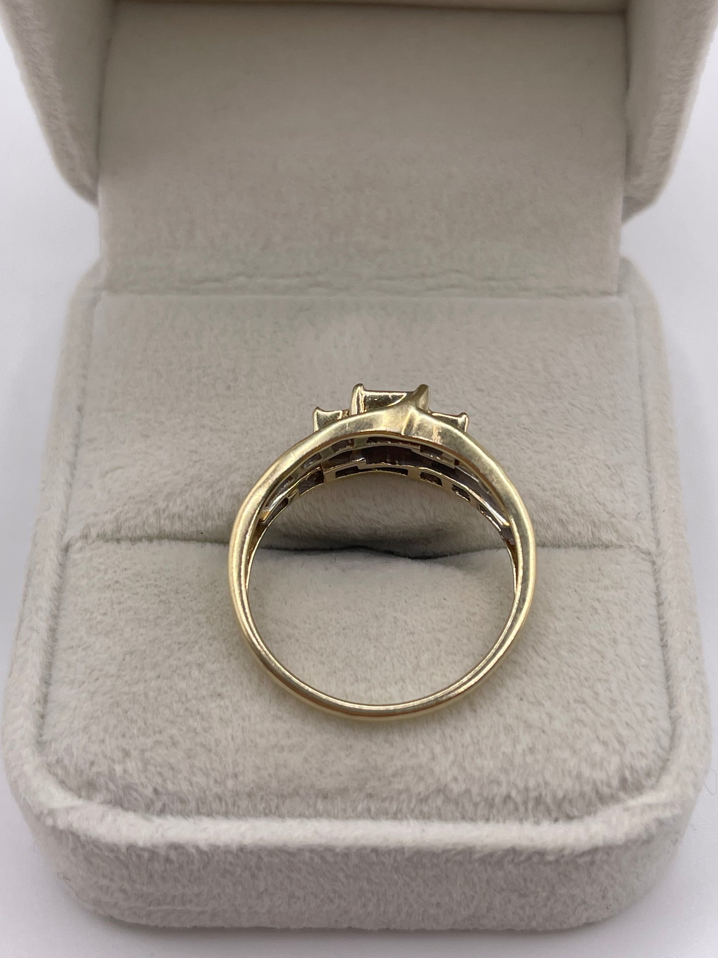 9ct gold diamond cluster ring