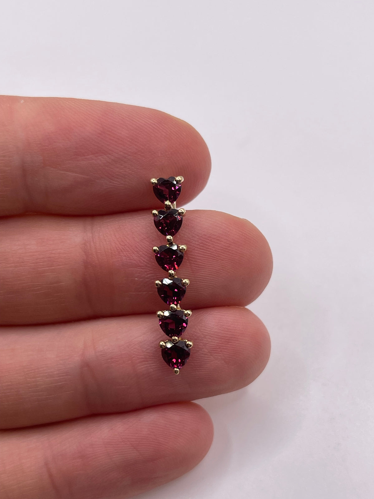 9ct gold garnet pendant