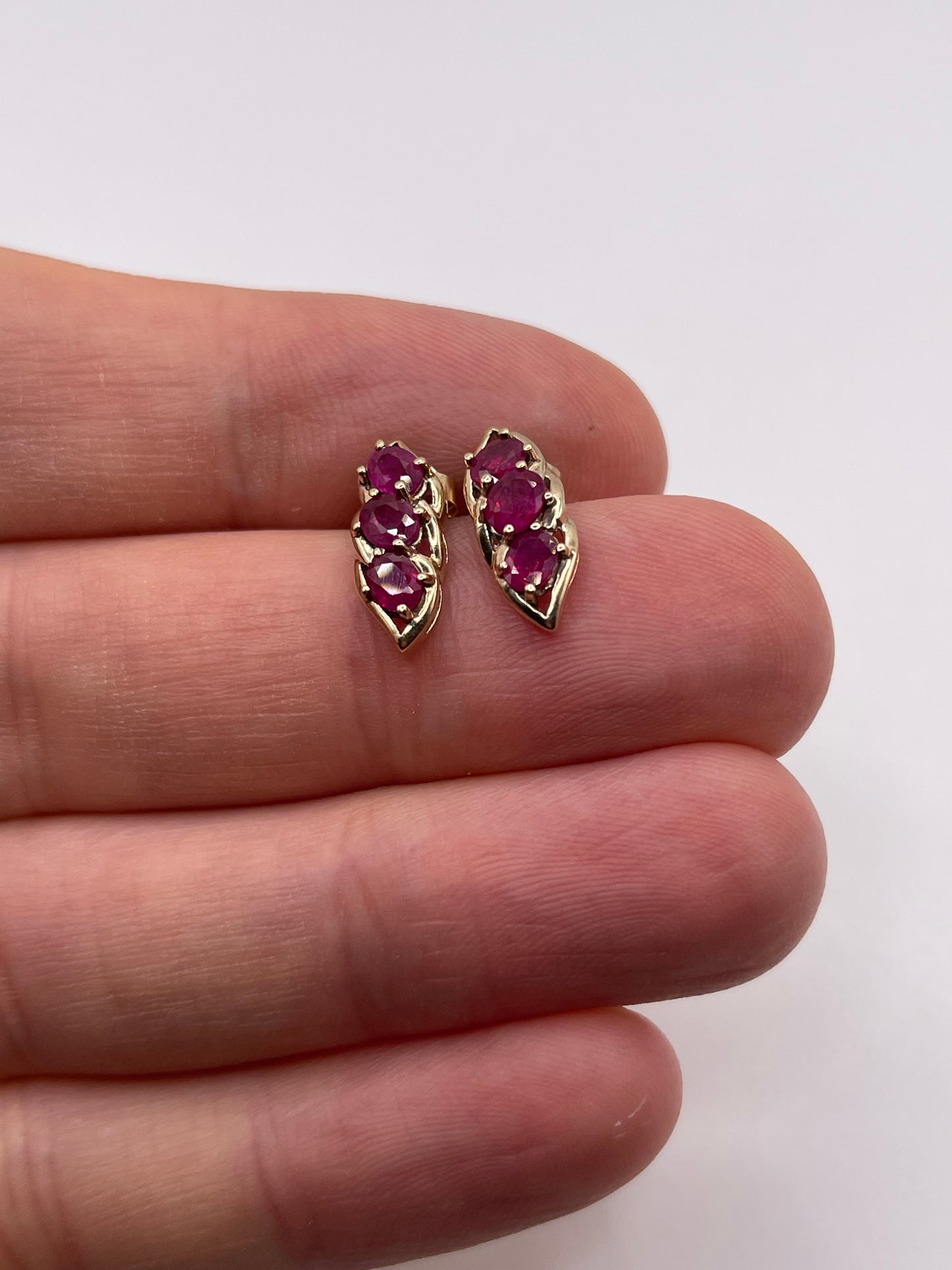 9ct gold ruby earrings