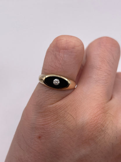 9ct gold onyx and cz ring