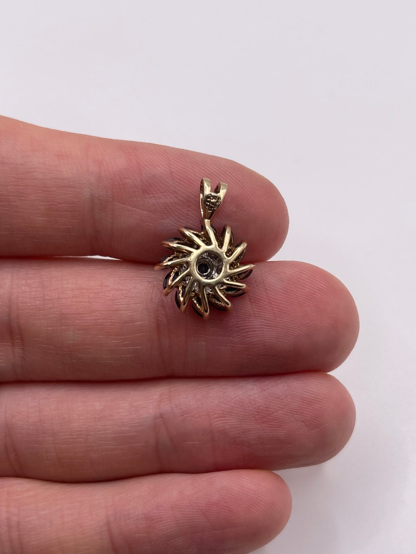 9ct gold sapphire and diamond pendant