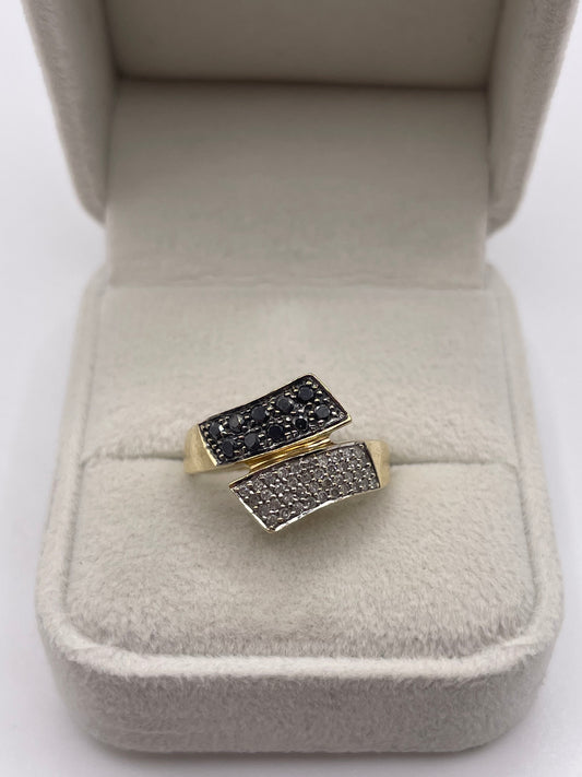 9ct gold diamond cluster ring