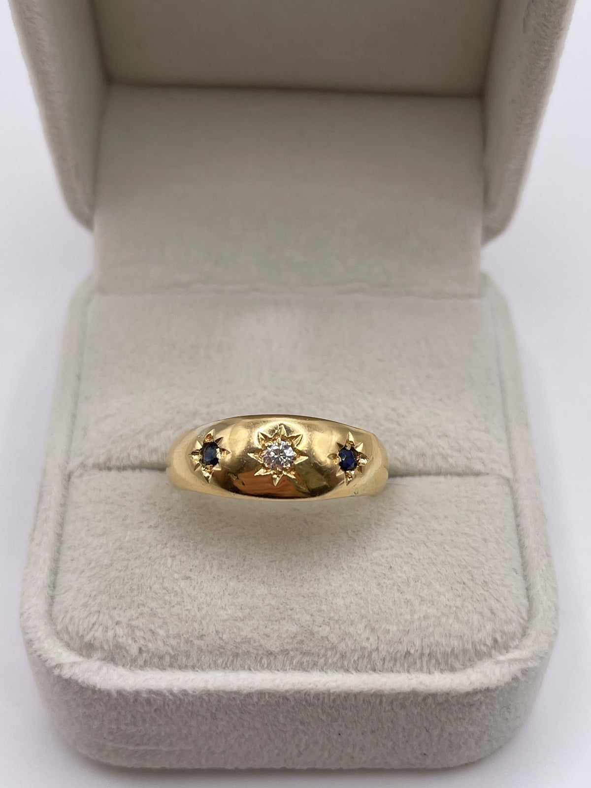 Antique 18ct gold sapphire and diamond gypsy ring