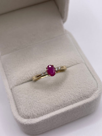 9ct gold ruby and diamond ring