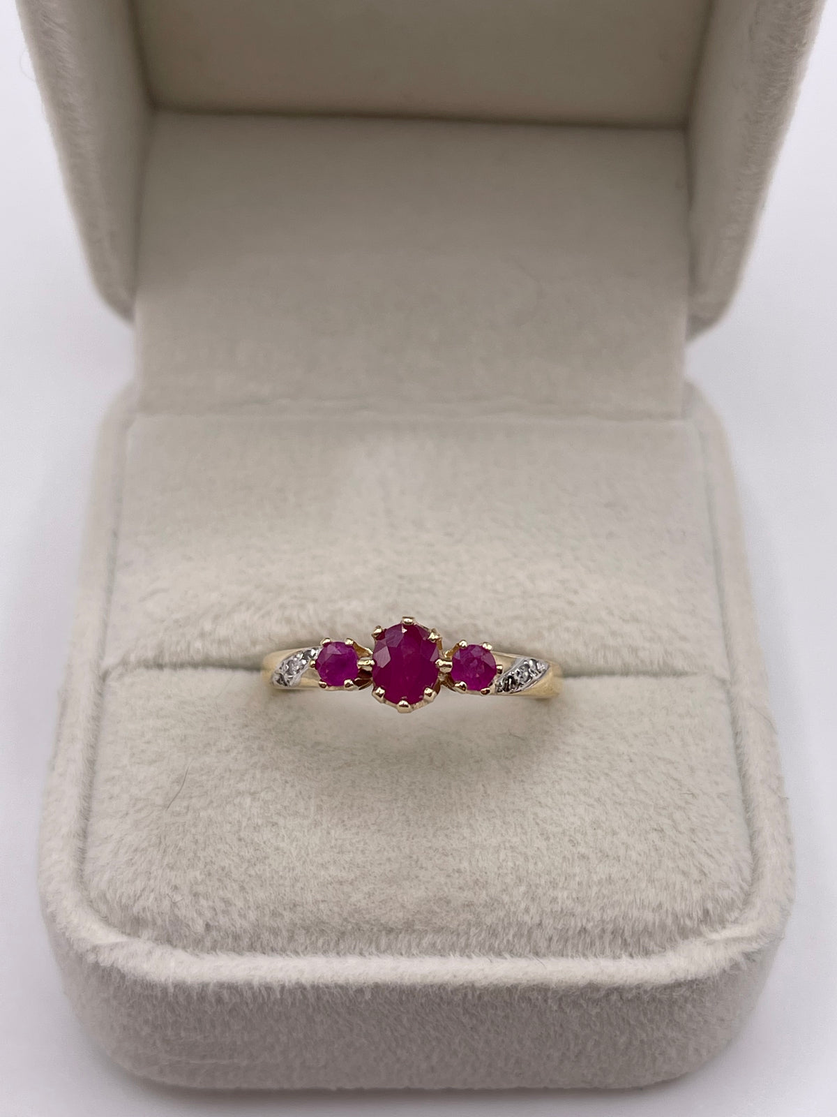 9ct gold ruby and diamond ring