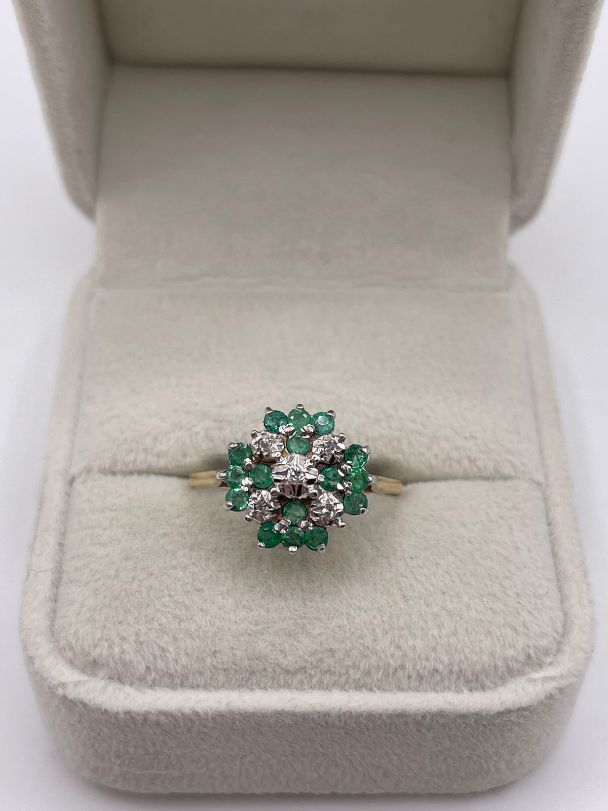 9ct gold emerald and diamond ring