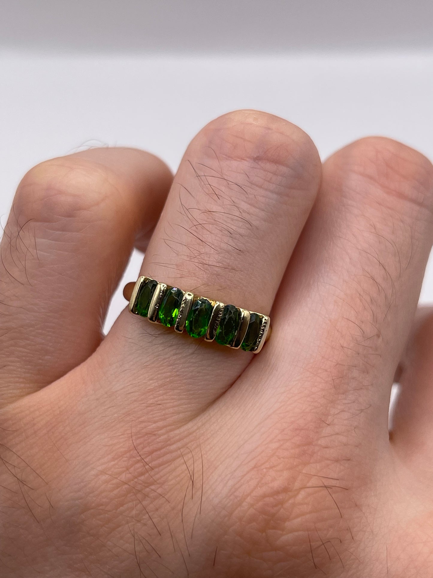9ct gold diopside ring