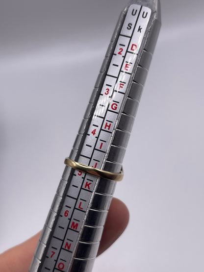 9ct gold sapphire and diamond ring