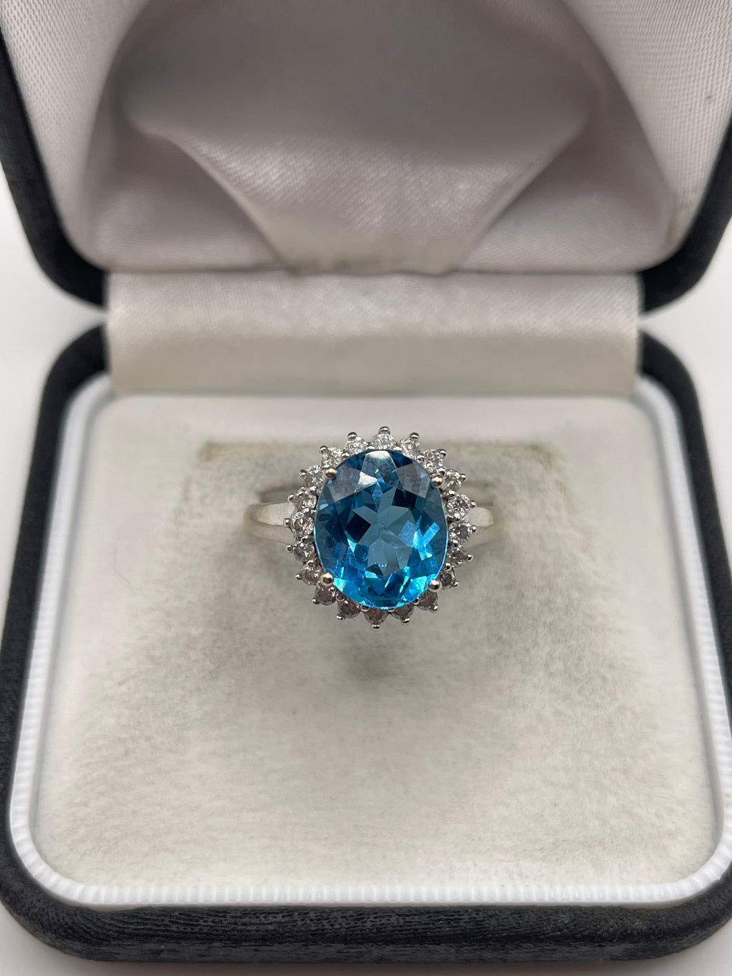 9ct white gold blue topaz and diamond ring